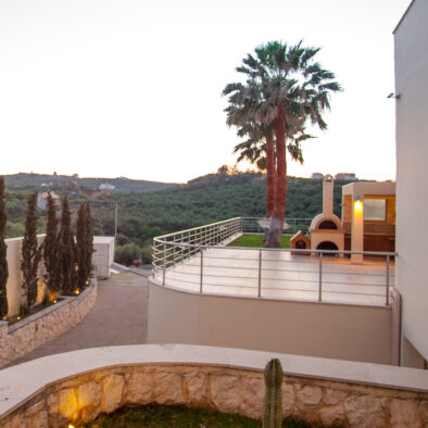 luxury villa to stay in chania